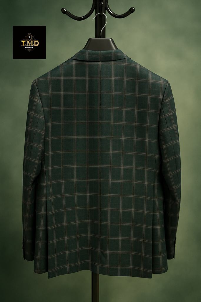 Horse blood color suit